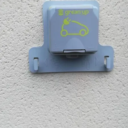 Moderne Et Accessible Avec Wi-fi Et Parking Pres De Paris - Fr-1-649-117 Apartment *